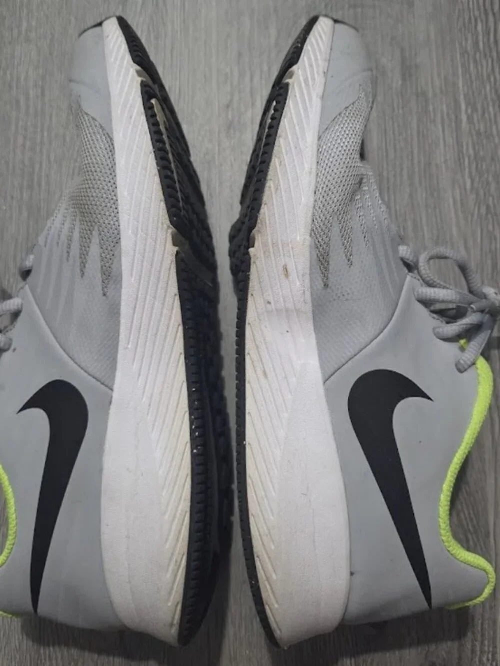 Nike Grade School Star Runner (GS) Running Shoes Size 6Y